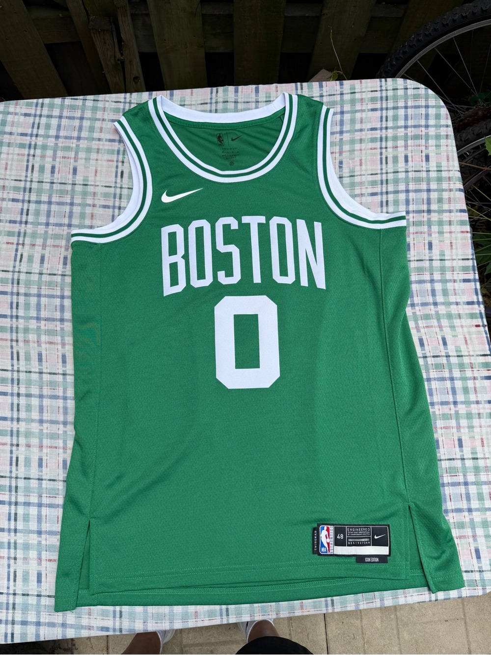 Nike Boston Celtics Jason Tatum NBA Jersey 
Size L